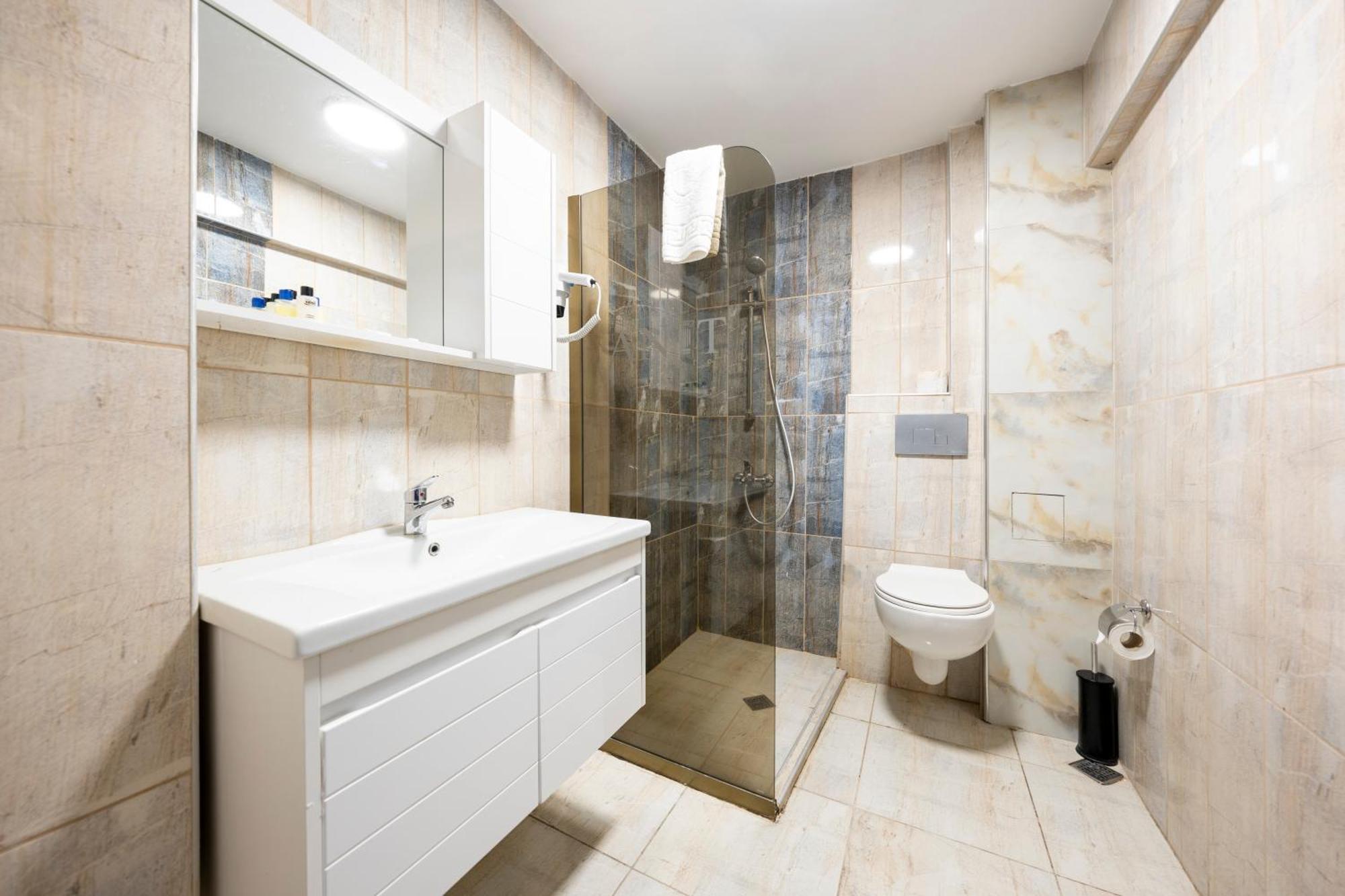 Maltepe Manhattan Otel 3*